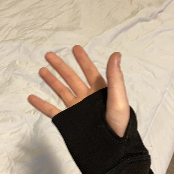 Black zip up jacket - Picture 3 of 5